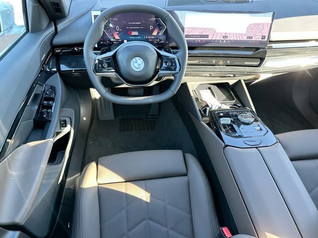 New 2026 White BMW 530i image 17