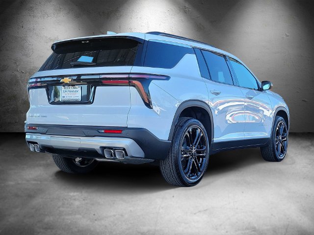 New 2027 Polar White Tricoat Chevrolet LT image 3