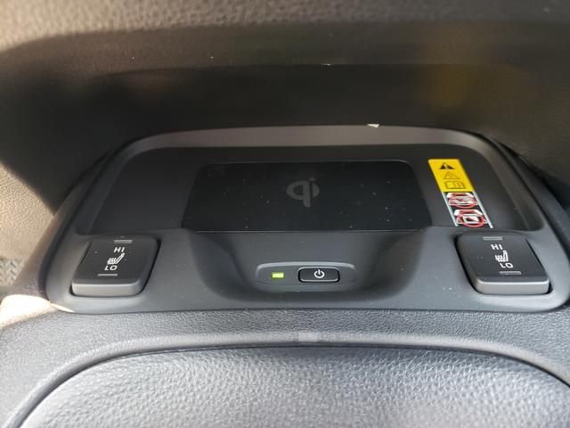 Used 2026  Toyota XSE image 18