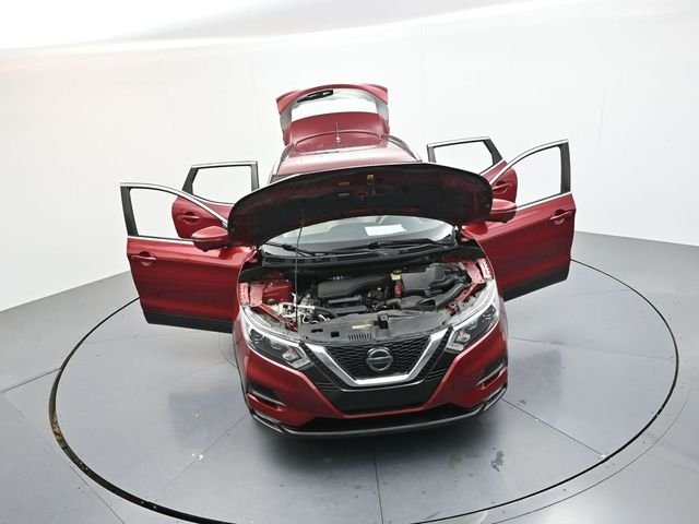 Used 2020 Scarlet Nissan SV image 43