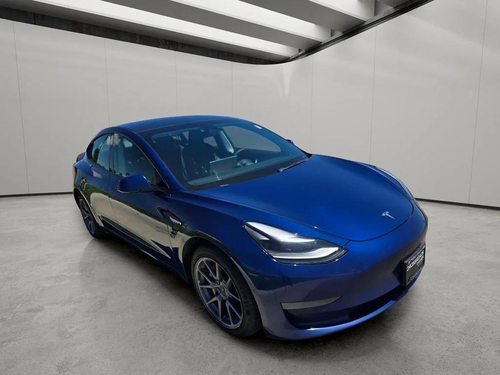 Used 2022 Deep Blue Metallic Tesla Base image 7