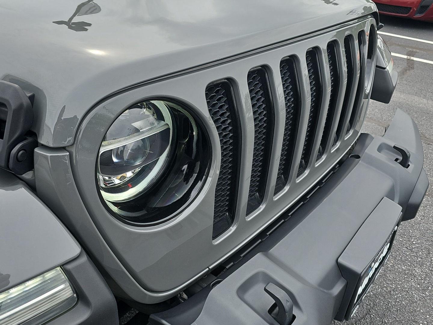 Used 2022 Sting-gray Clearc Jeep Unlimited Sahara Altitude image 34
