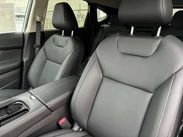 New 2026 Everest White Pearl Tricoat Nissan SV image 8