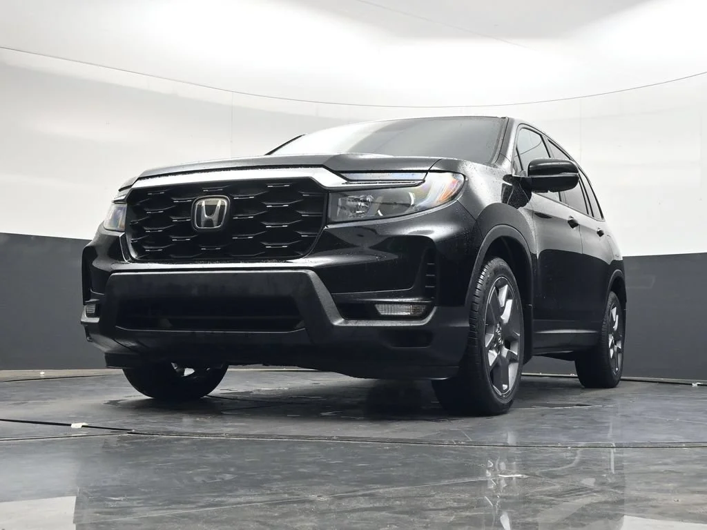 Certified Used 2022 Crystal Black Pearl Honda EX-L image 26