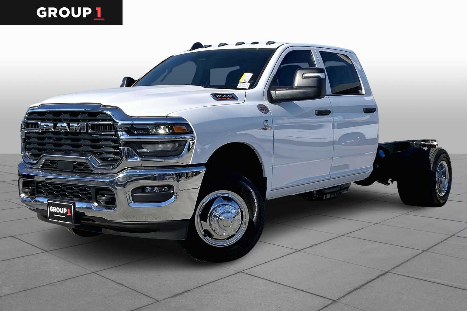 2026 RAM 3500 Chassis Tradesman Crew Cab LB DRW 4WD