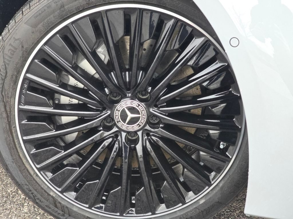 New 2026 MANUFAKTUR Alpine Grey Mercedes-Benz CLE 300 image 11
