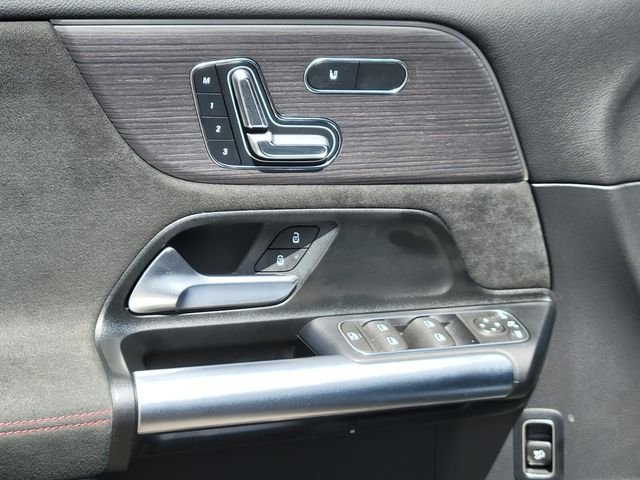 Used 2023 Blue Mercedes-Benz GLA 250 image 18