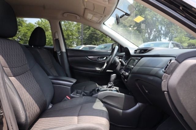 Used 2018 Magnetic Black Nissan SV image 39