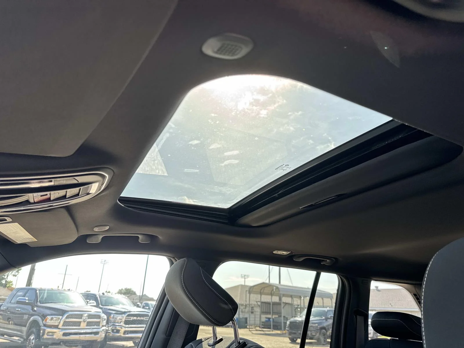 New 2026 Baltic Gray Metallic Clearcoat Jeep Laredo X image 11
