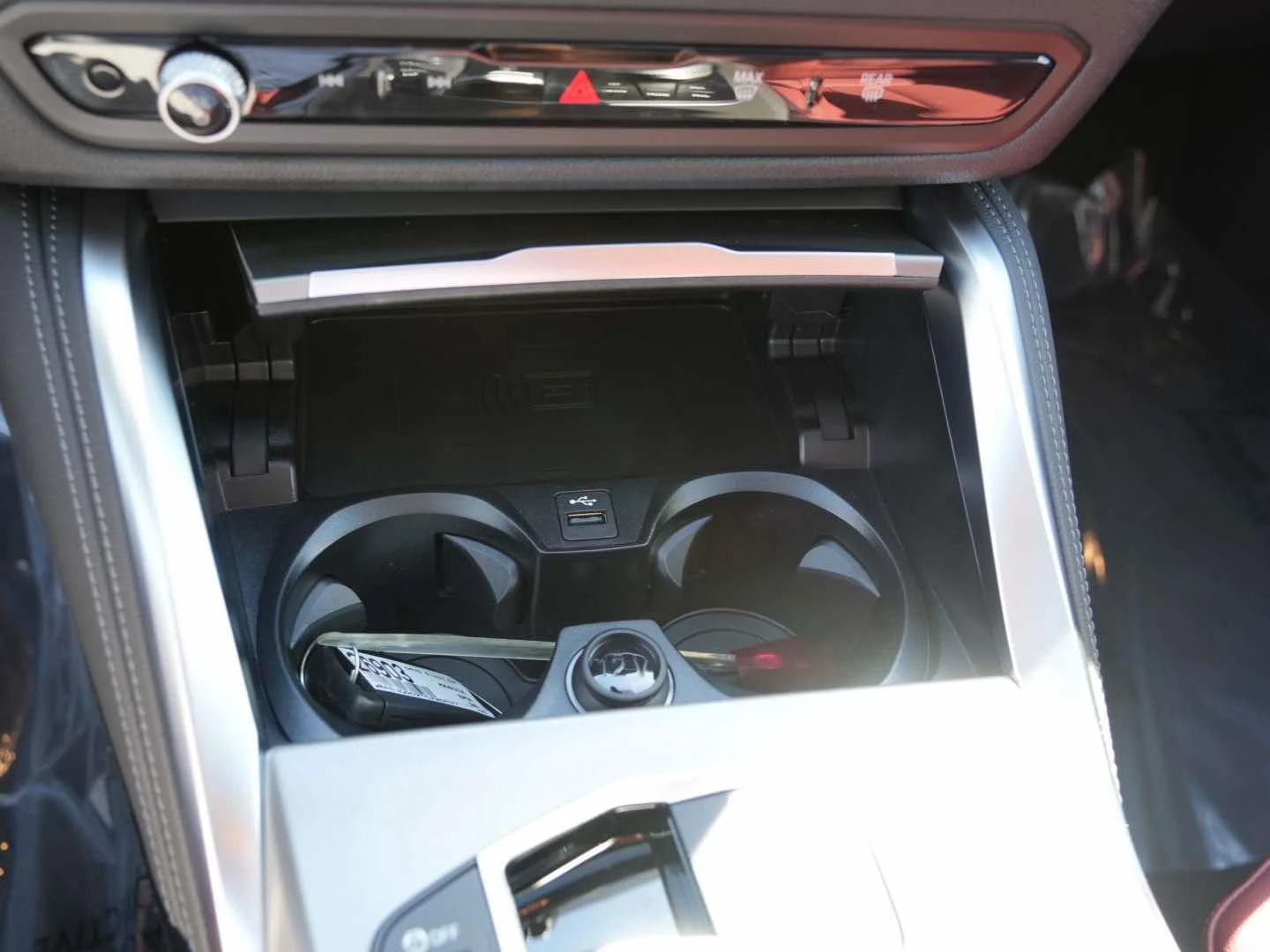 New 2026 Black Sapphire Metallic BMW M440i xDrive image 19