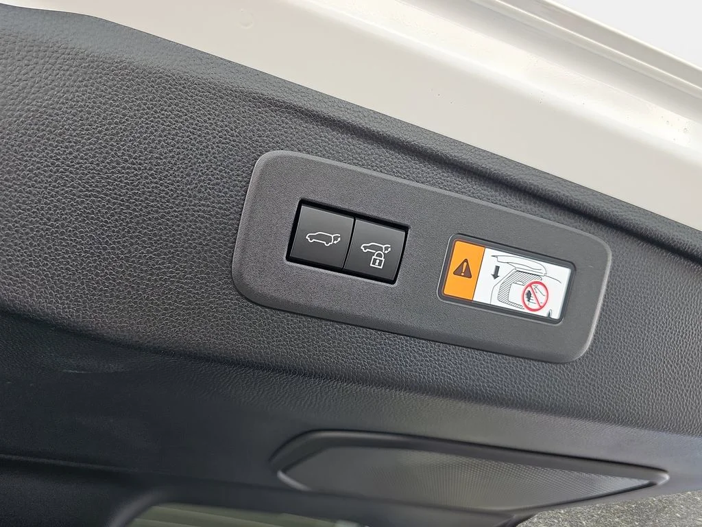 New 2026  Lexus 550 Overtrail image 12