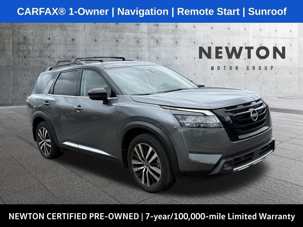 2023 Nissan Pathfinder Platinum 4WD's photo