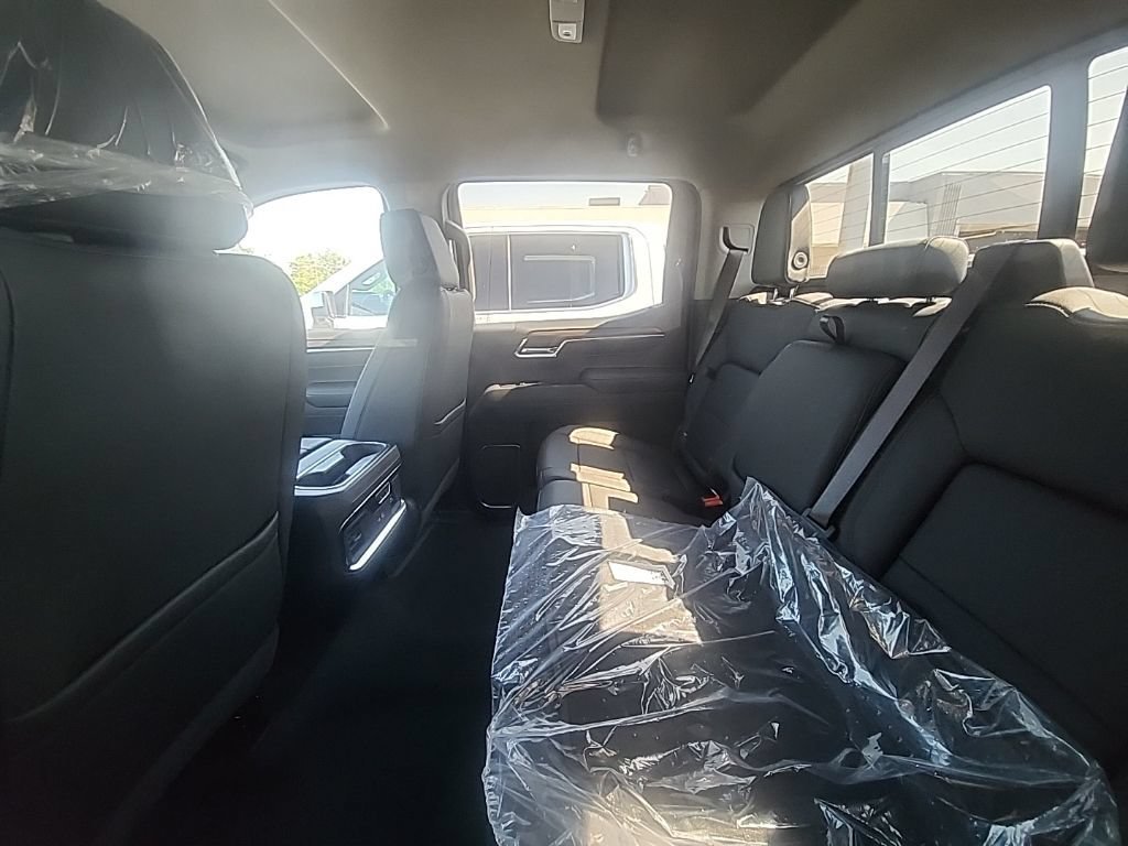 2026 GMC Sierra 1500 SLT - Photo 6