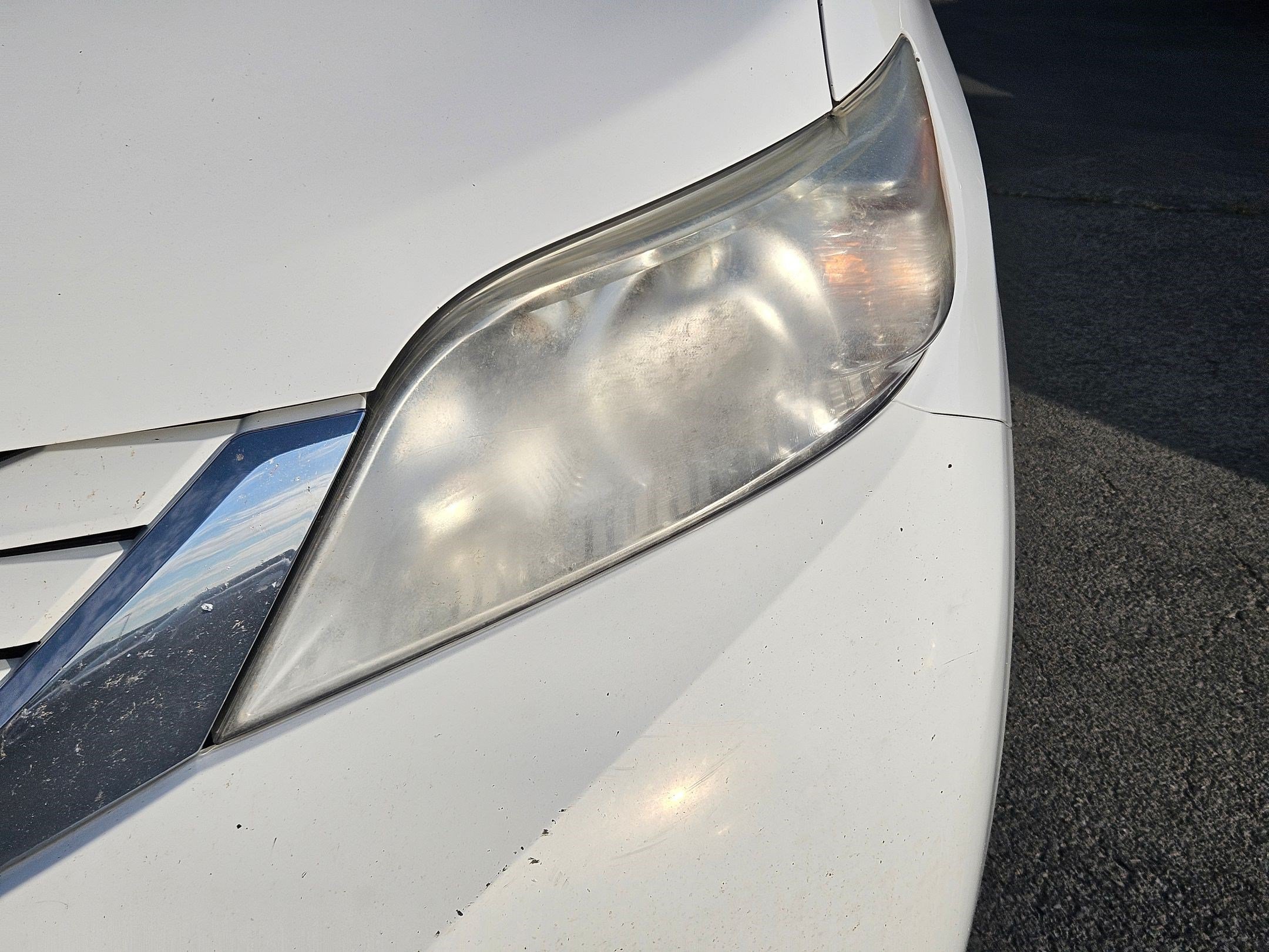 Used 2015 Super White Toyota LE AAS image 20