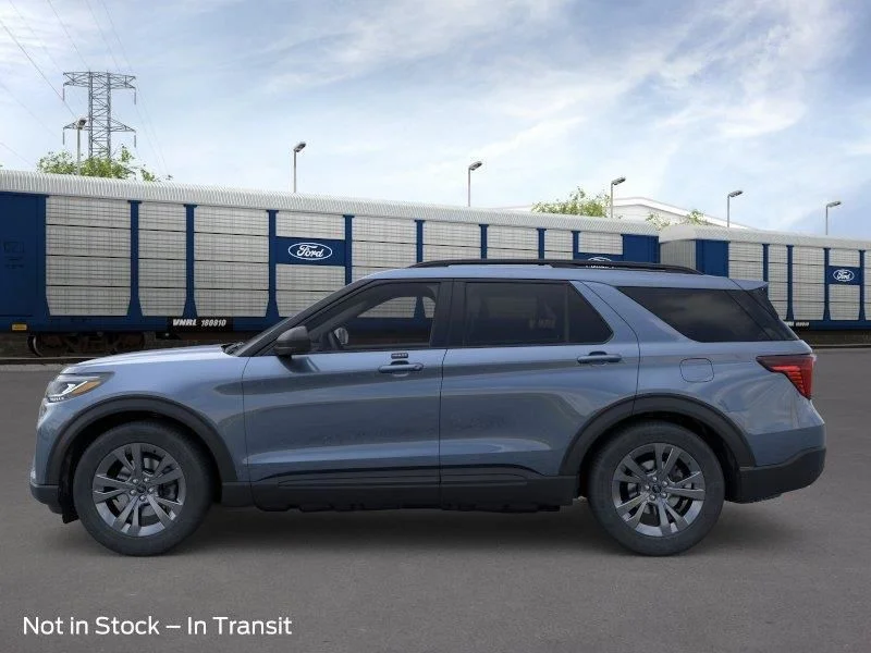 New 2026 Vapor Blue Metallic Ford Active image 4