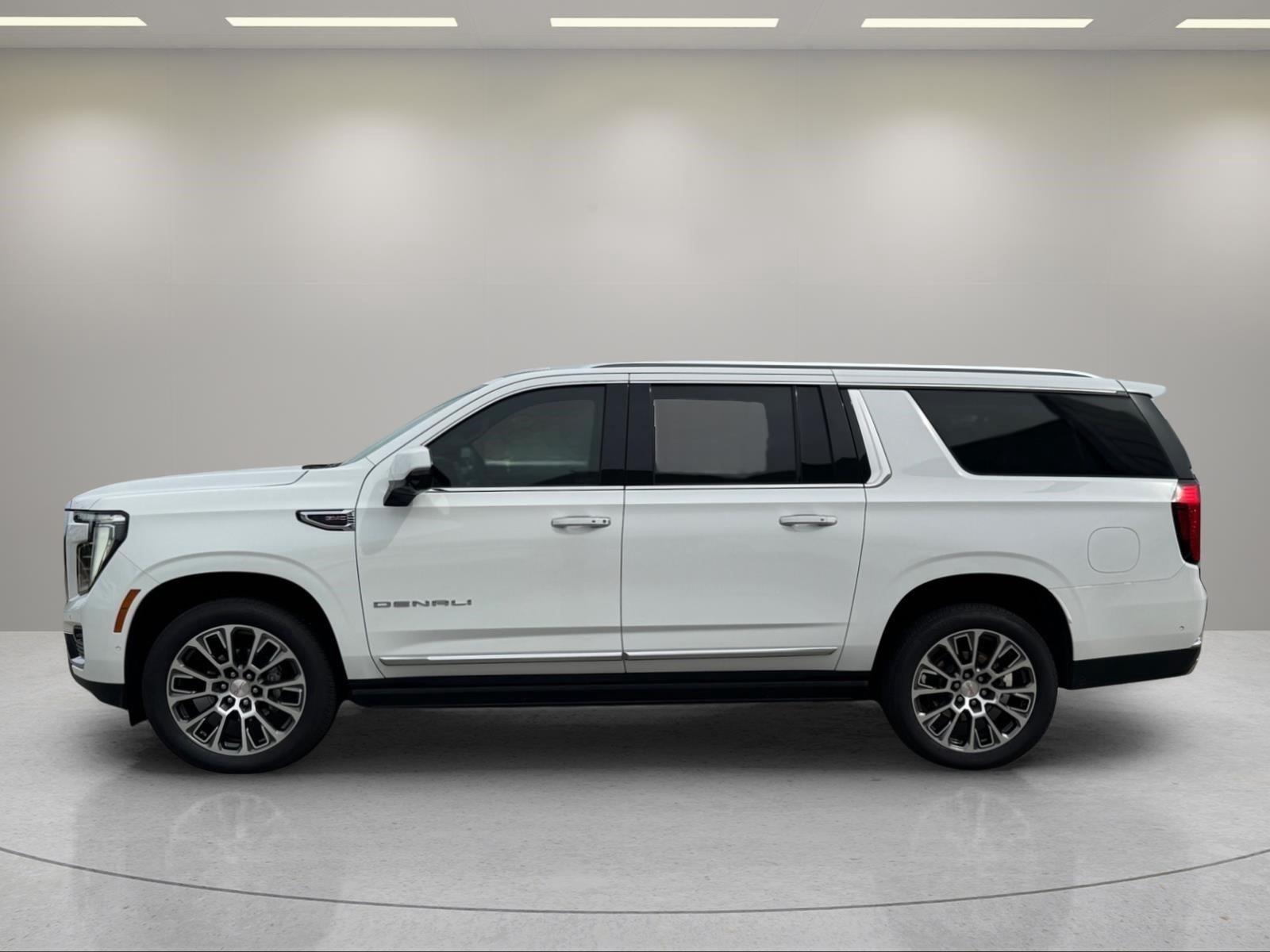 Used 2026 Summit White GMC Denali image 2