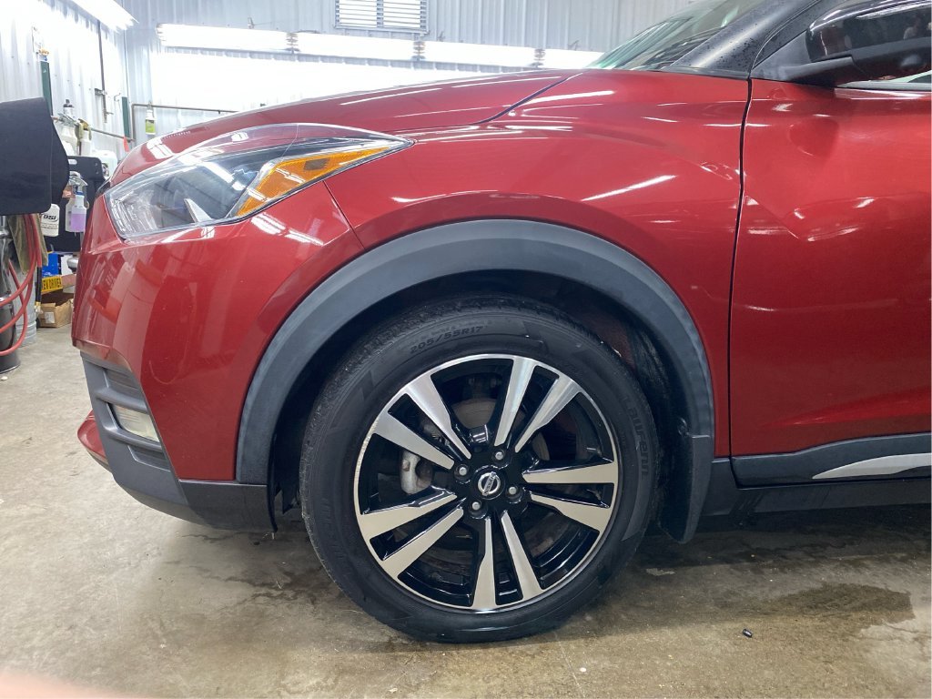 Used 2020 Red Nissan SR image 5