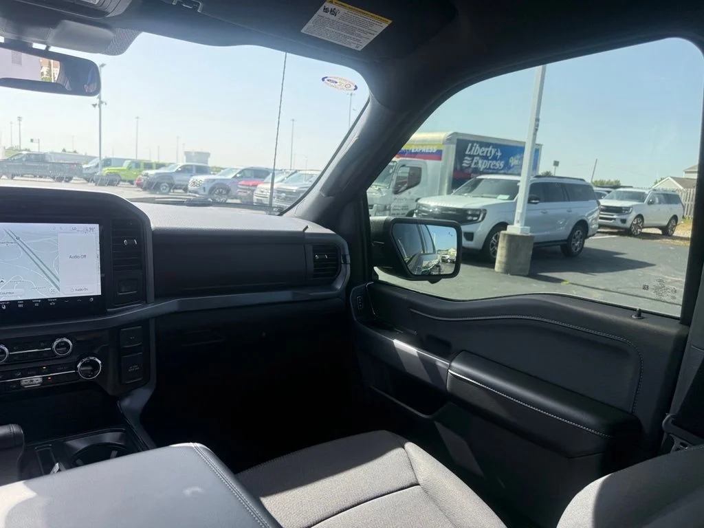 New 2026 Agate Black Metallic Ford XLT image 44