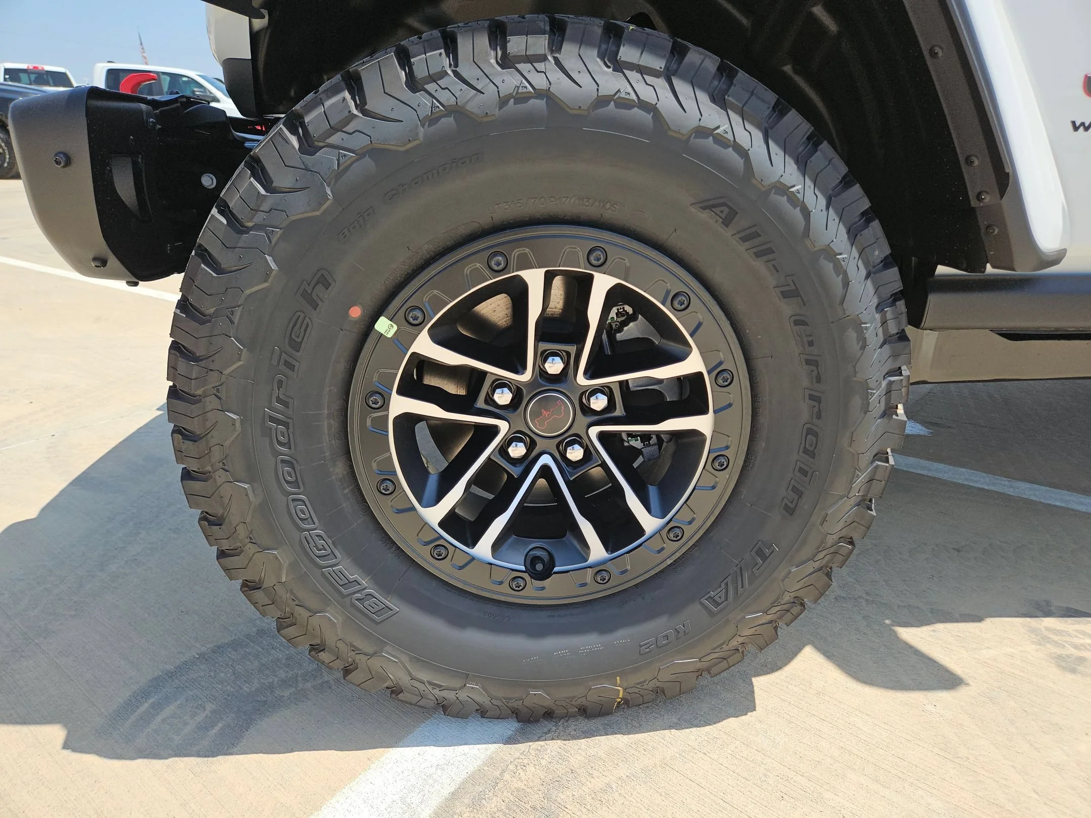 New 2026 Bright White Clearcoat Jeep Rubicon X image 21