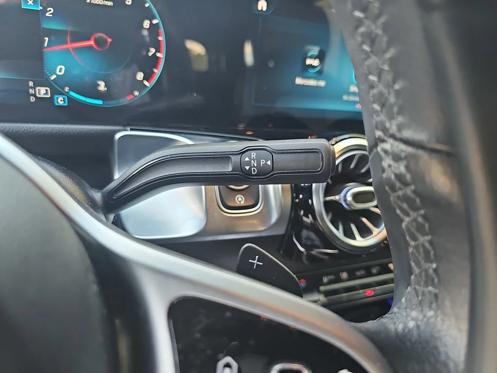 Used 2021  Mercedes-Benz GLB 250 image 23