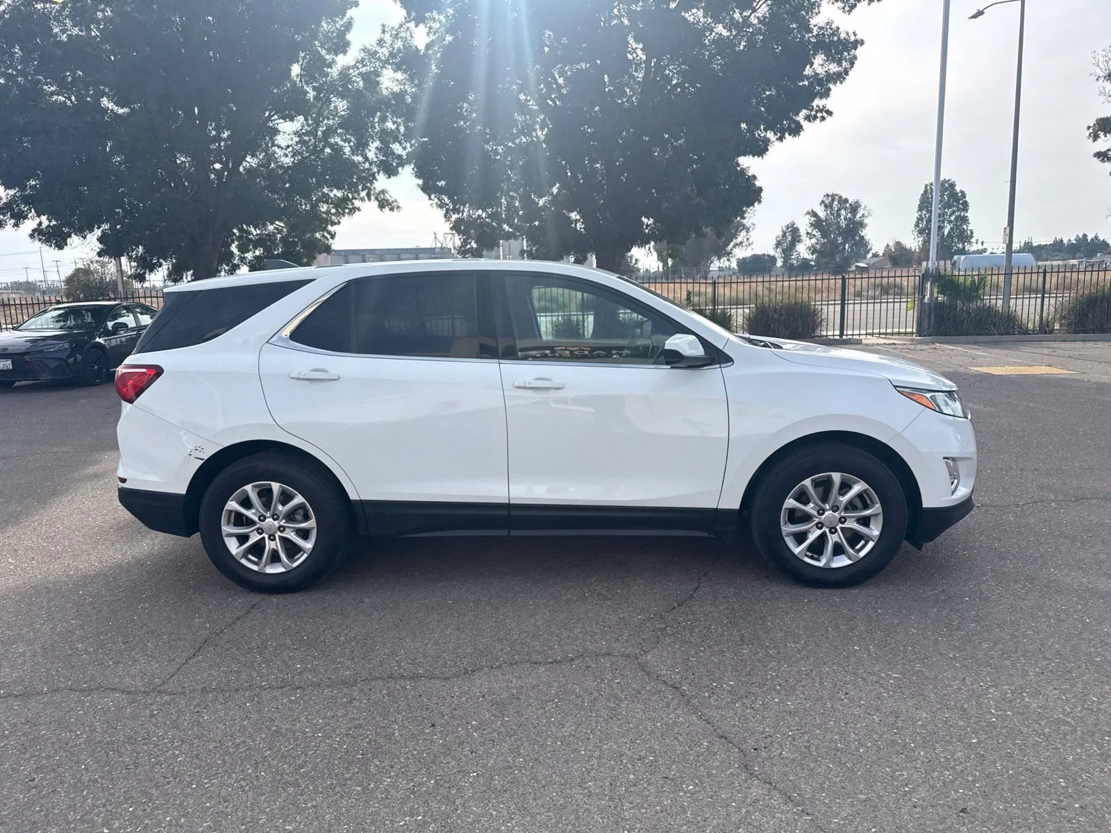 Used 2019 SUMMIT WHITE Chevrolet LT image 5