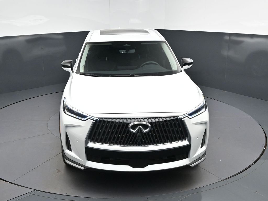 New 2026 RADIANT WHITE INFINITI Luxe FWD image 33
