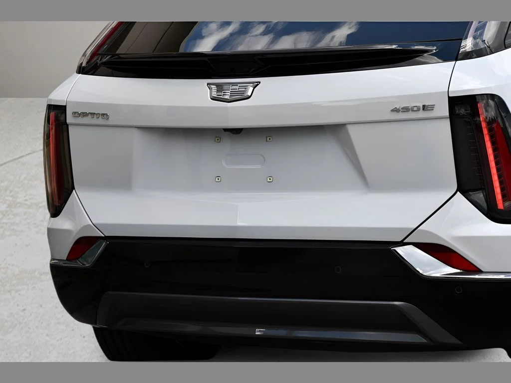 New 2026 Vibrant White Tricoat Cadillac Sport image 27