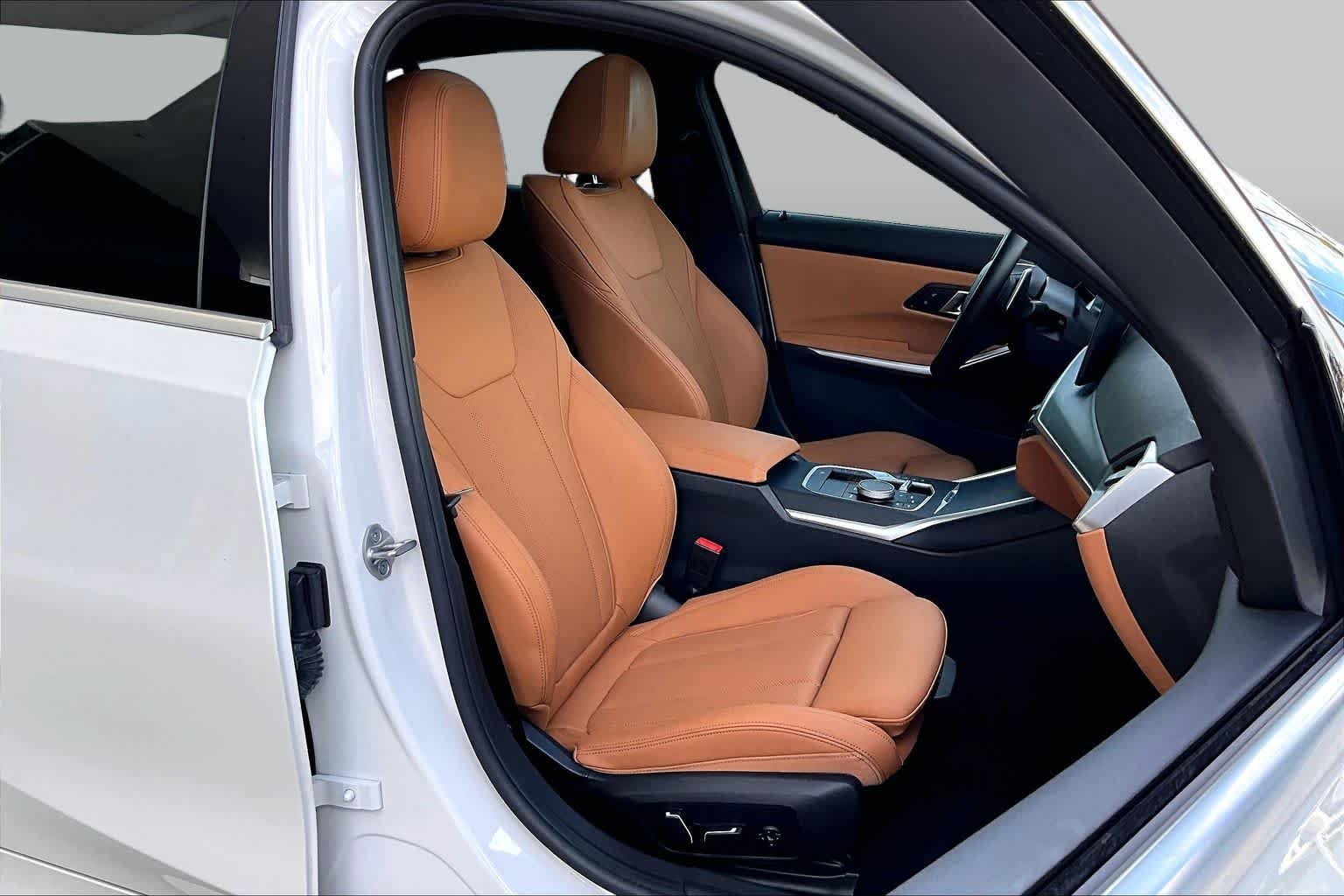 Used 2024 Mineral White Metallic BMW 330i image 9