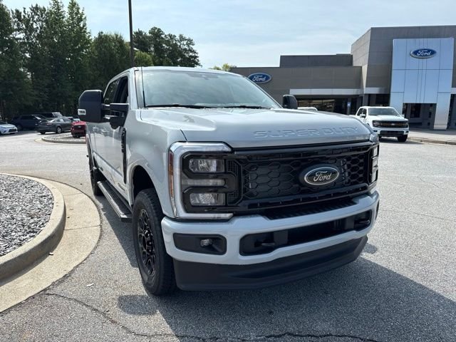 New 2026 Avalanche Ford Lariat image 3