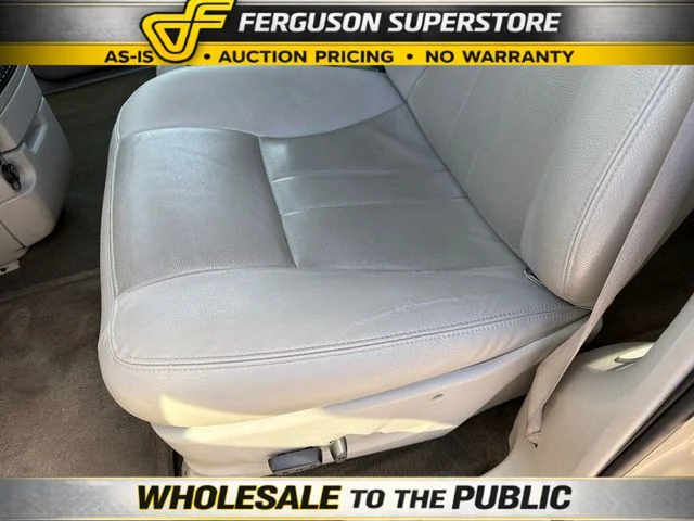 Used 2006 Gold Chrysler Touring image 19