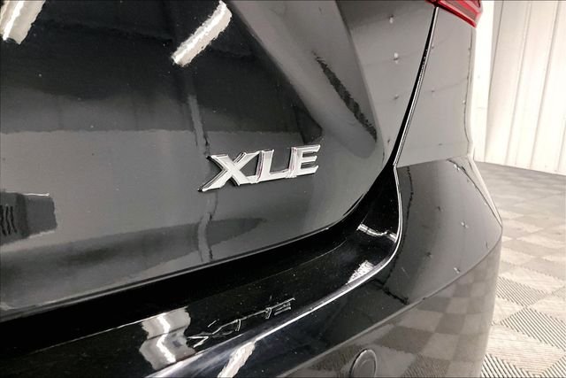 2025 Toyota Camry XLE - Photo 9