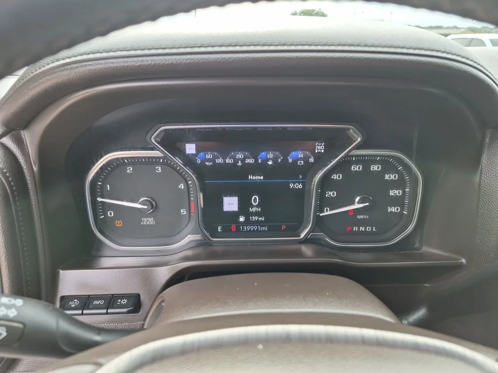 Used 2020 White GMC Denali image 22