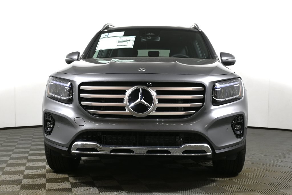 Used 2026 Mountain Grey Metallic Mercedes-Benz GLB 250 image 10