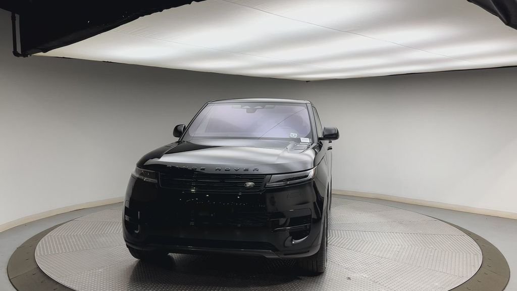 Used 2023 Santorini Black Metallic Land Rover SE image 7