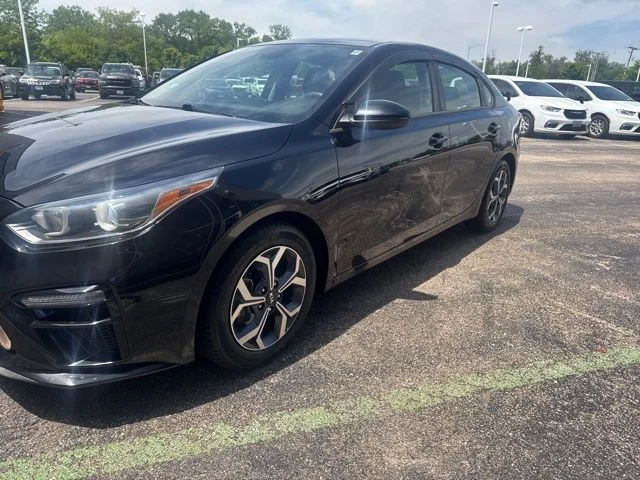 2020 Kia Forte LXS AT's photo