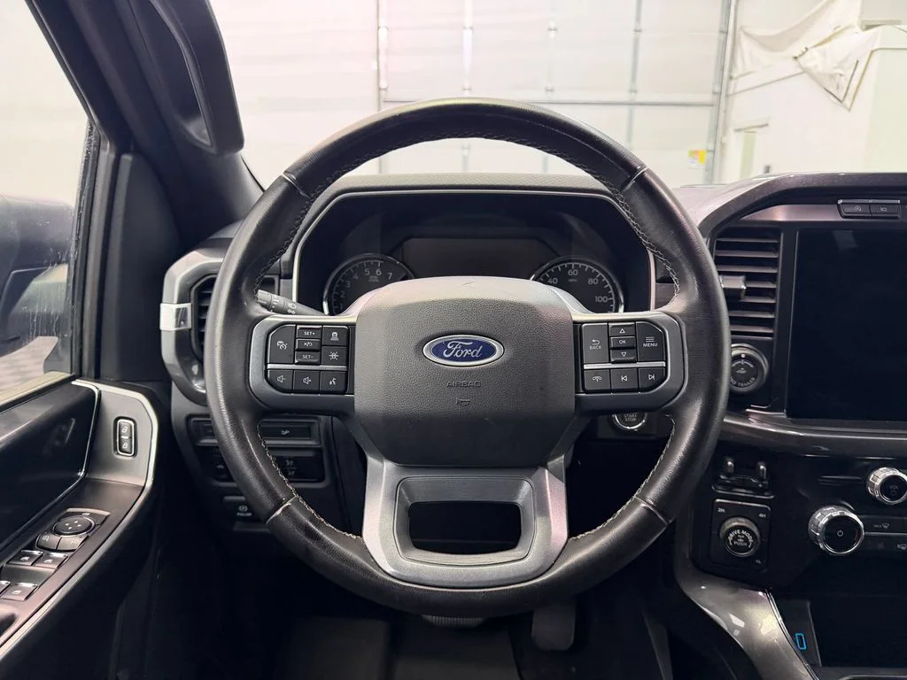 Used 2023 Iconic Silver Metallic Ford XLT image 26