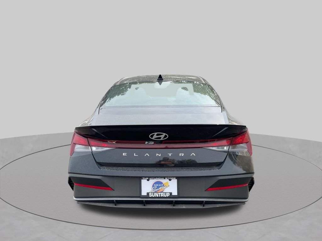 2025 Hyundai Elantra SEL - Photo 31