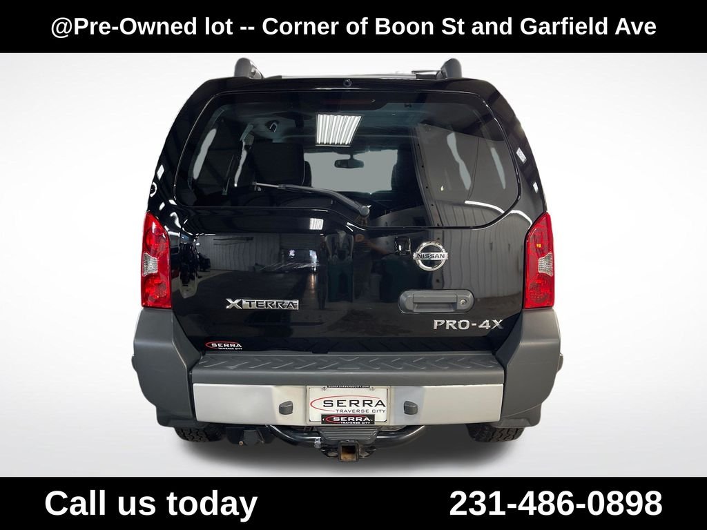 Used 2015 Black Nissan PRO-4X image 4