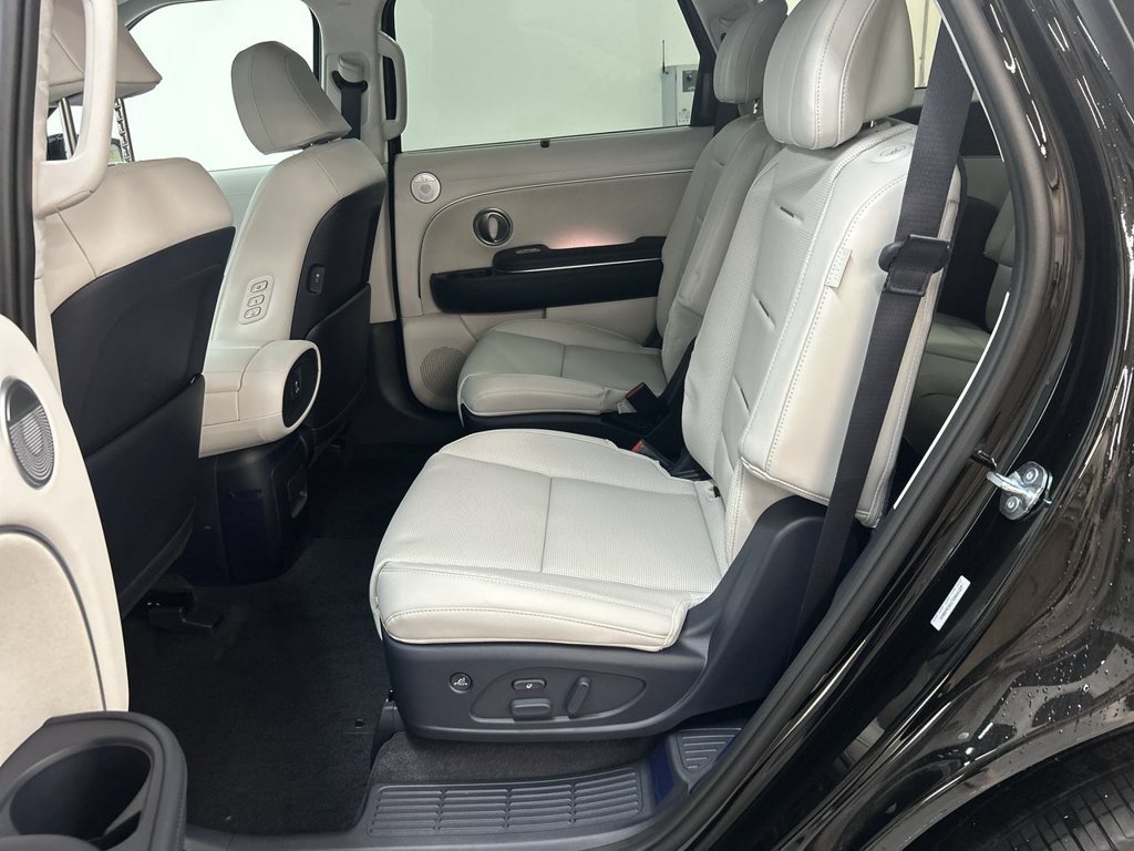 New 2026 Abyss Black Hyundai Calligraphy AWD image 16