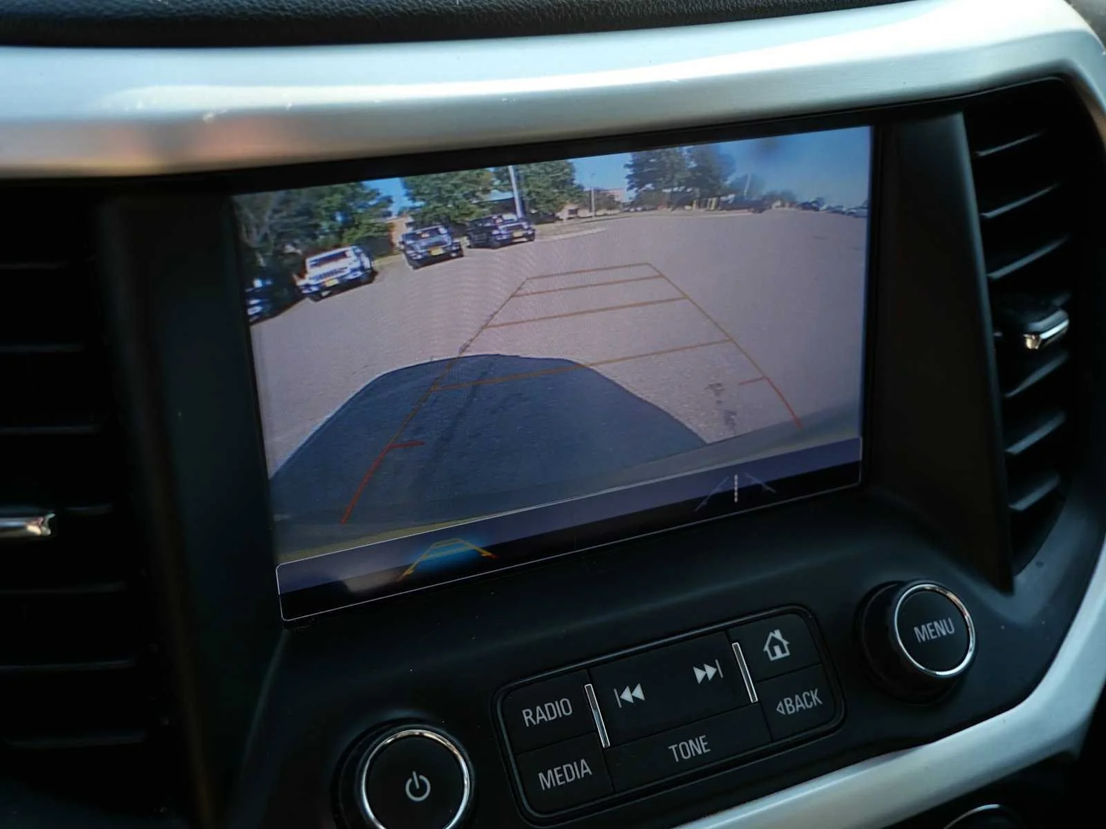 Used 2018 Ebony Twilight Metallic GMC SLE image 33