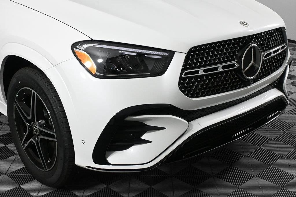 New 2026 MANUFAKTUR Moonlight White Metallic Mercedes-Benz GLE 350 image 37
