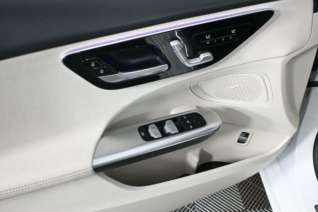 Certified Used 2024 Polar White Mercedes-Benz C 300 image 8