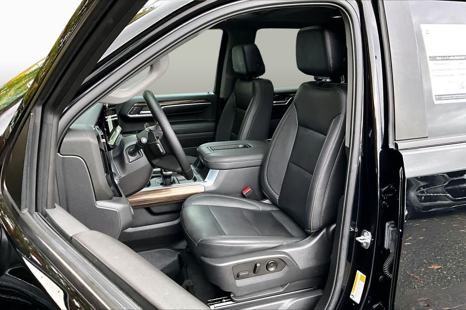 Used 2022 Black Chevrolet LT Trail Boss image 9
