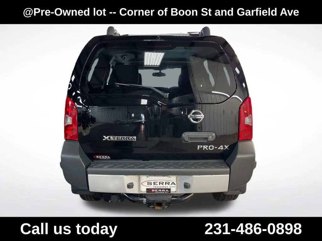 Used 2015 Black Nissan PRO-4X image 4
