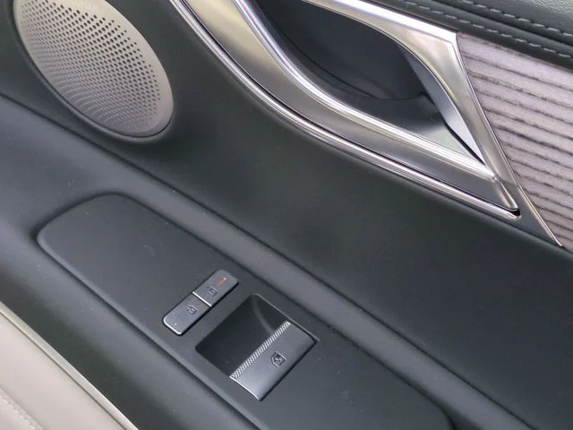 Used 2026 Silver Genesis 2.5T Advanced image 42