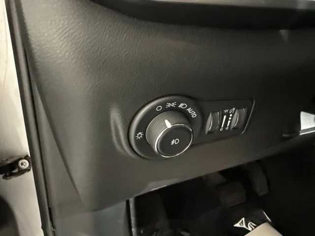Used 2024 Gray Jeep Latitude image 18
