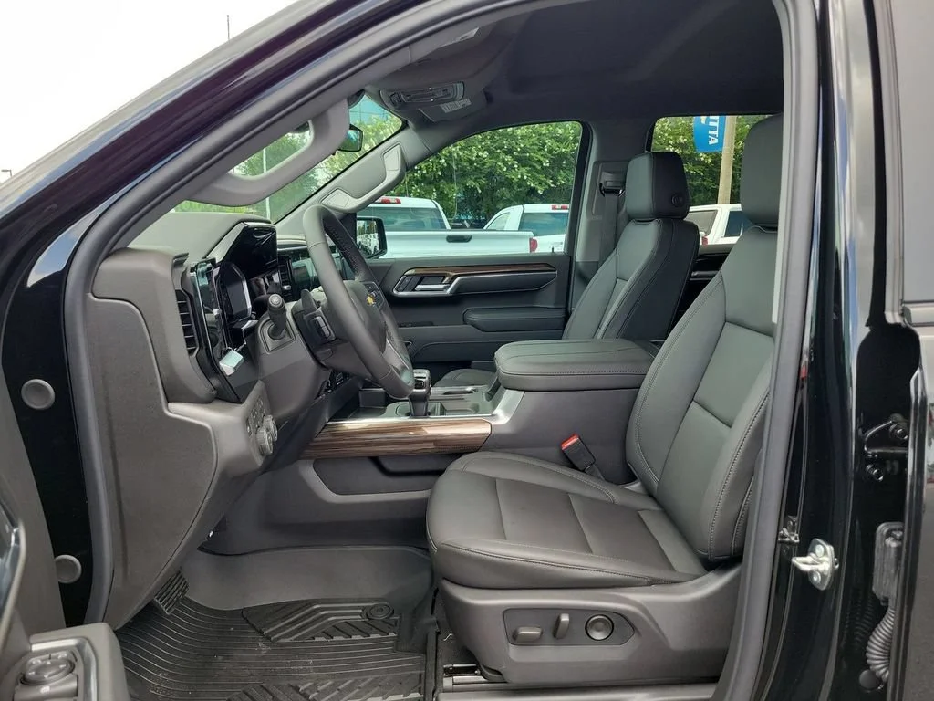 New 2026 Black Chevrolet LT image 11