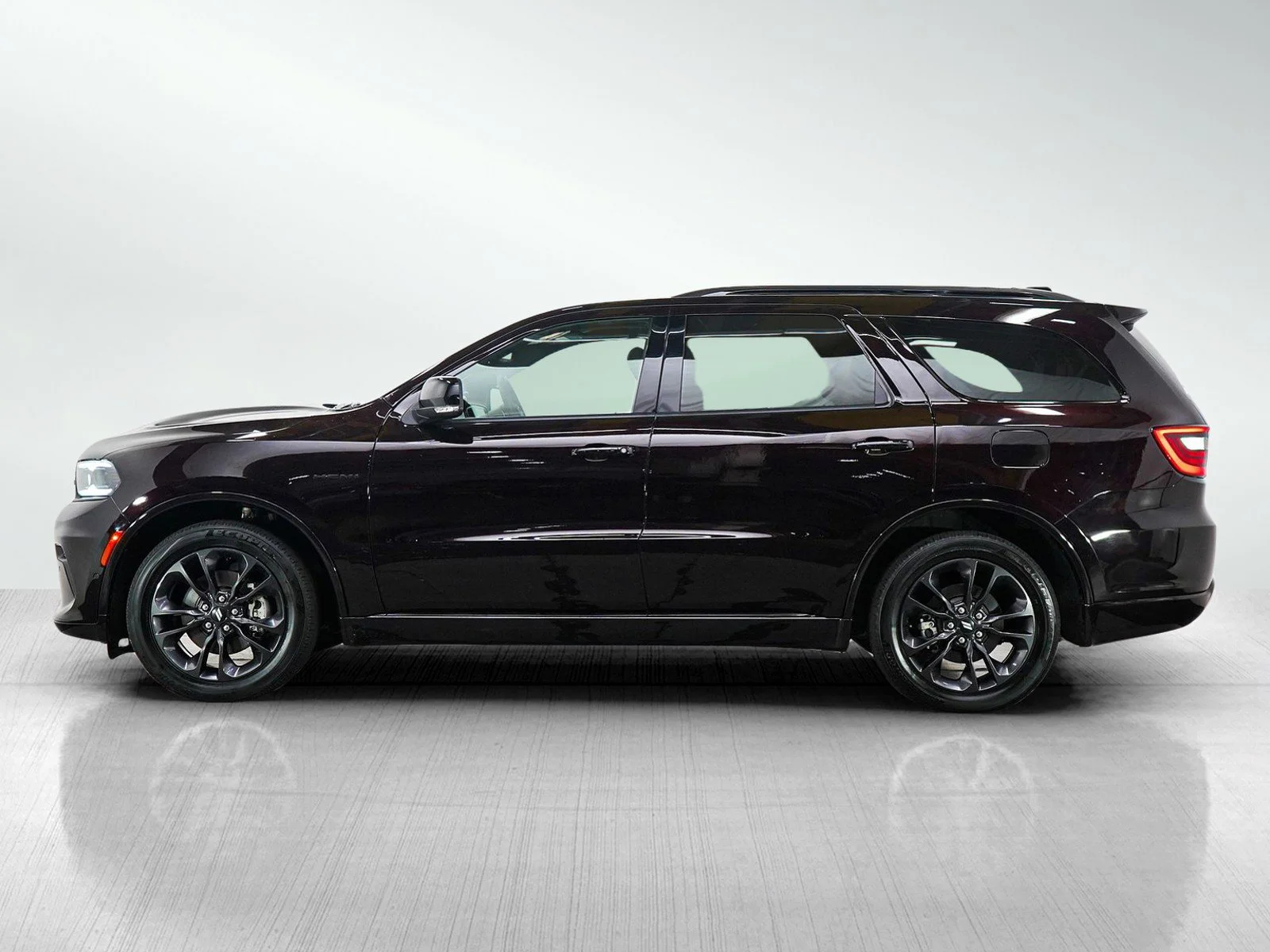 Used 2025 Dodge Durango R/T with VIN 1C4SDJCT2SC520940 for sale in Hopkins, Minnesota
