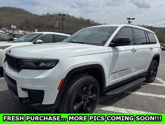 2025 Jeep Grand Cherokee L Altitude X 4x4's photo