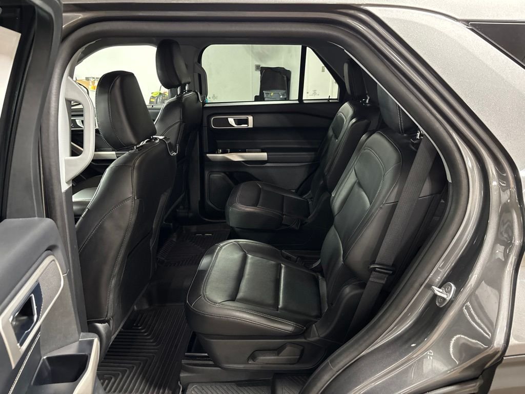 Used 2023 Gray Ford XLT image 26